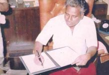 மேல்மருவத்தூர் சித்தர்பீடத்தில் வேப்பிலை காப்பு அன்னை ஆதிபராசக்திக்கு மகா மாரியம்மன் அலங்காரம்.